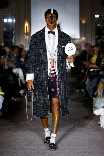 Look 30